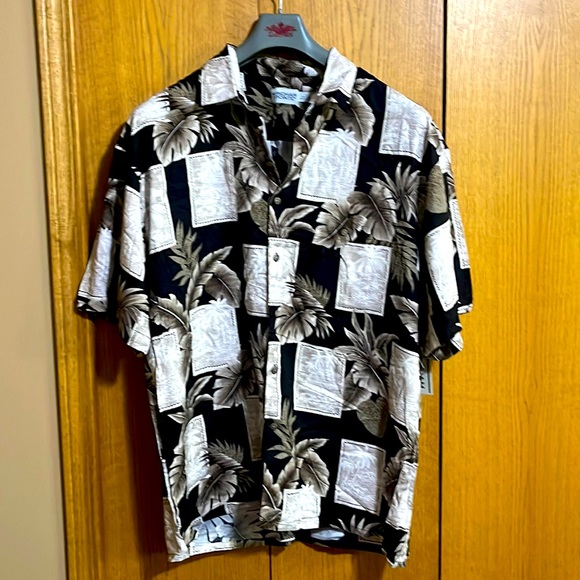 Men’s Windham Pointe Button Up Shirt - Picture 1 of 4